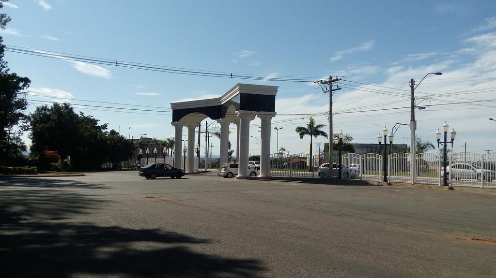 Apartamento Encontro Das Aguas Caldas Novas Luaran gambar