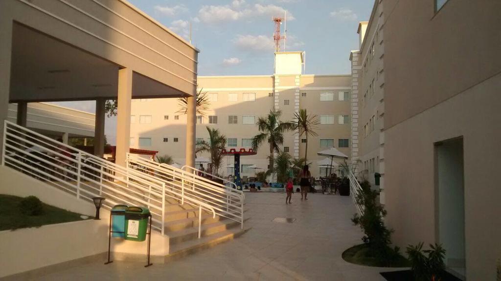 Apartamento Encontro Das Aguas Caldas Novas Luaran gambar